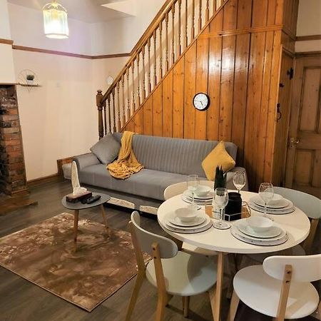 וולינגטון Nice 4-Bedroom Vacation Home With Indoor Fireplace מראה חיצוני תמונה